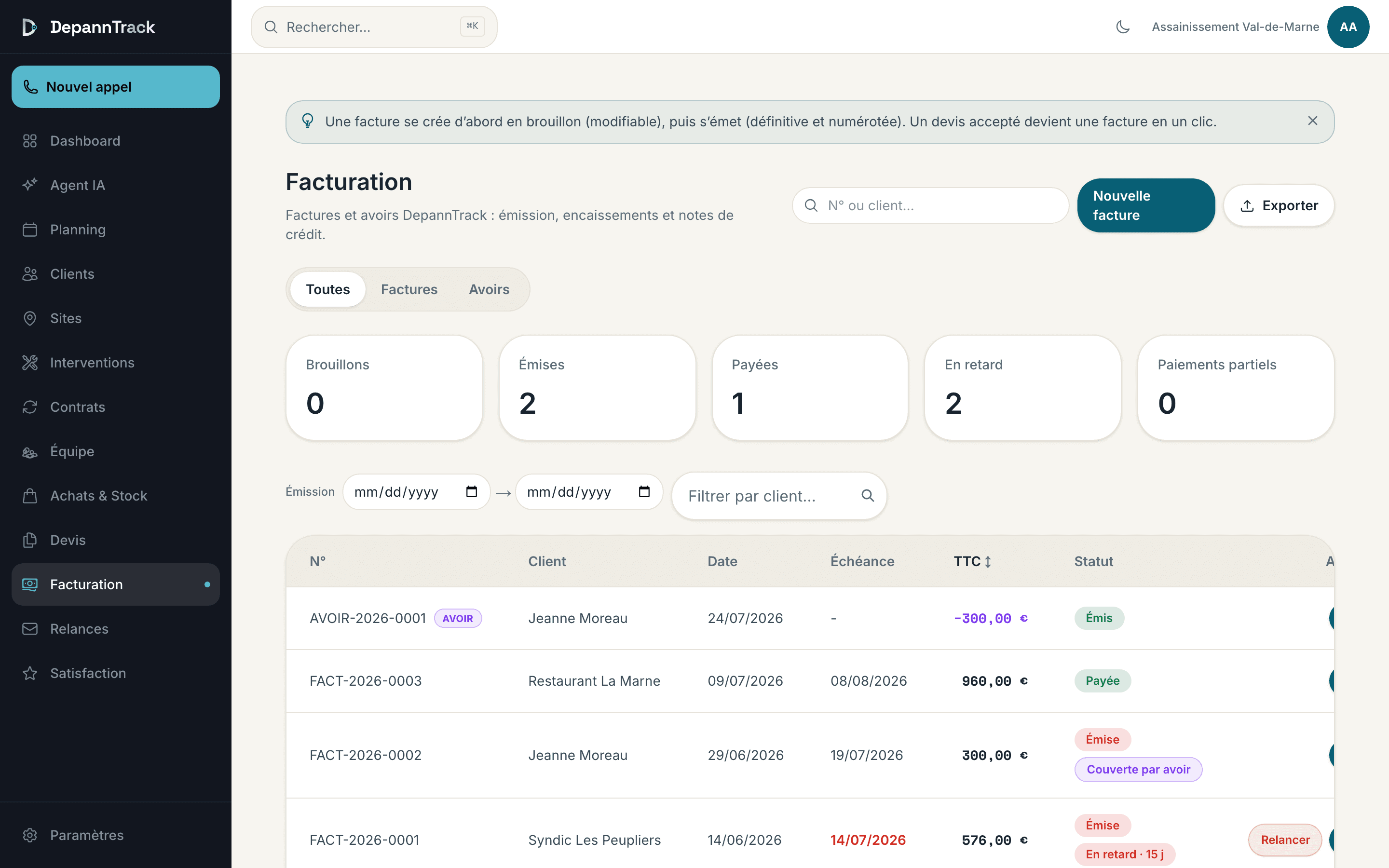 Liste des factures DepannTrack : statuts payée, émise, échue